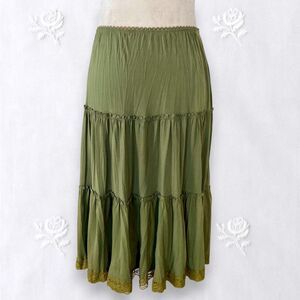 Early 2000's Fairy Grunge Khaki Green Tiered Midi Lace Trimmed Skirt M
